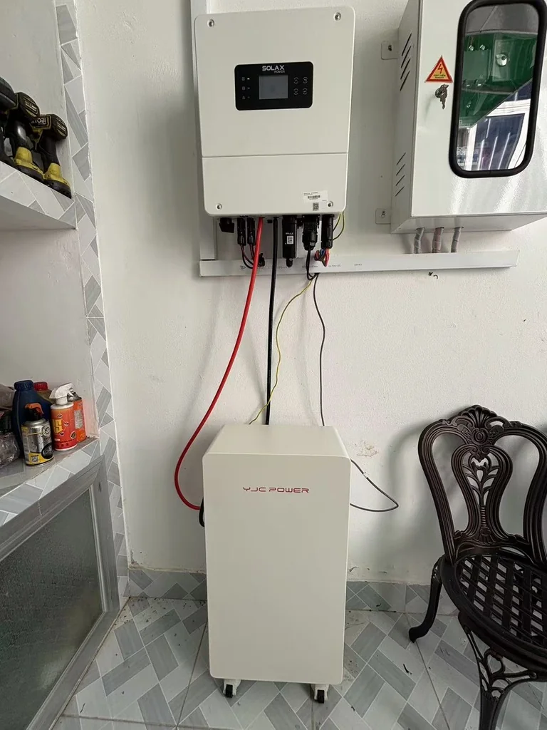 Solax ইনভার্টারসহ YJC-LV16 16.08 kWh ক্যাস্টার ক্যাবিনেট